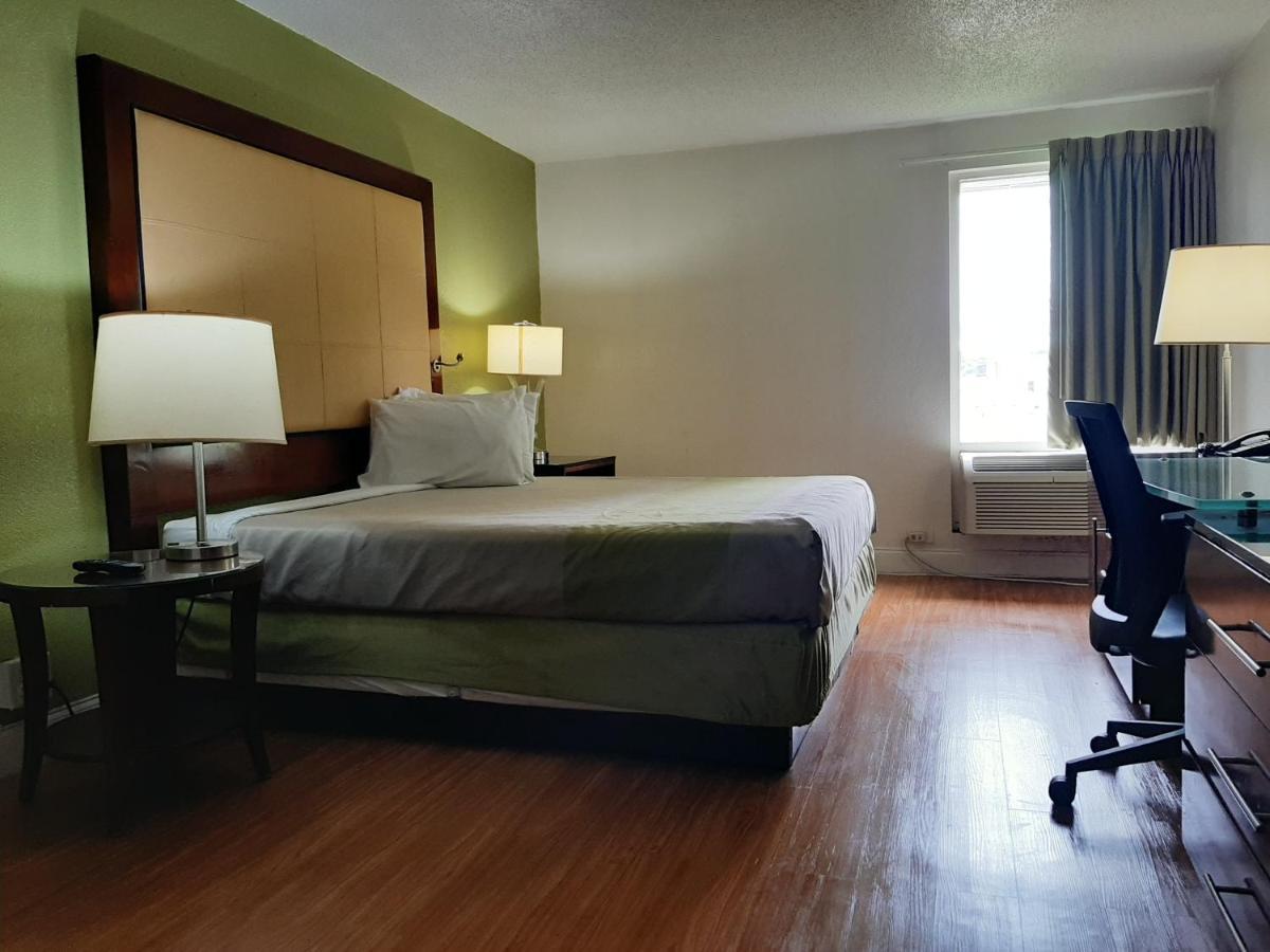 Econo Lodge Airport Near Billy Graham Parkway 夏洛特 外观 照片