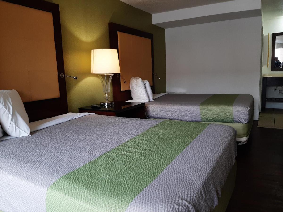 Econo Lodge Airport Near Billy Graham Parkway 夏洛特 外观 照片