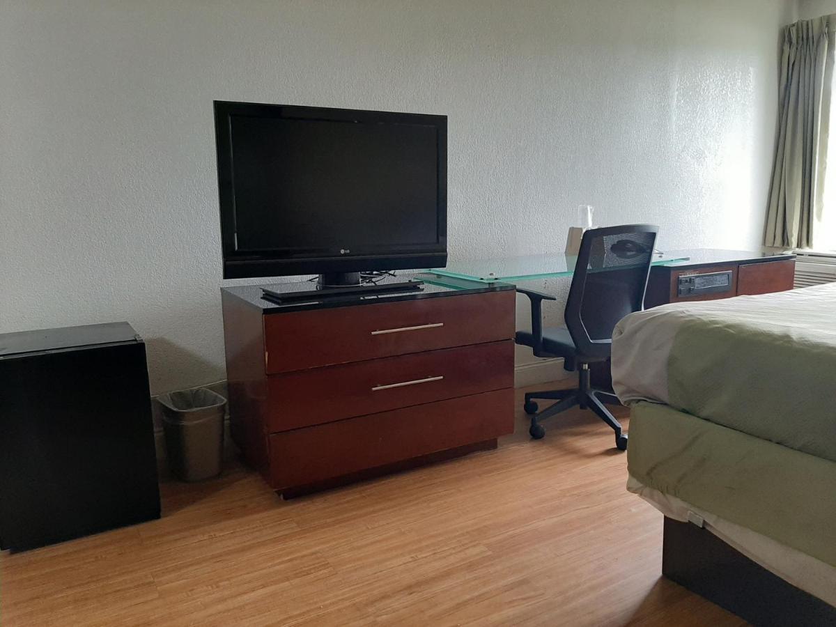 Econo Lodge Airport Near Billy Graham Parkway 夏洛特 外观 照片