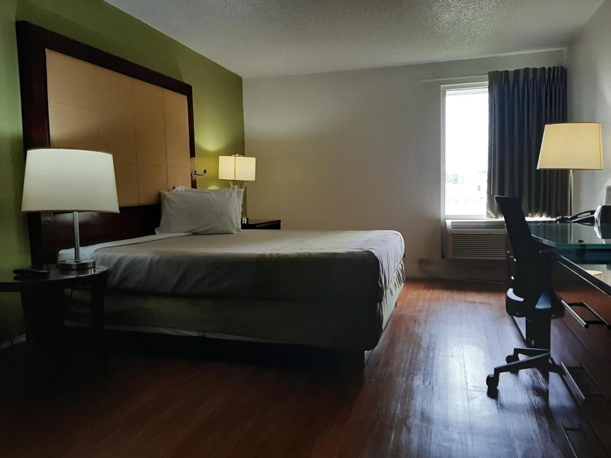 Econo Lodge Airport Near Billy Graham Parkway 夏洛特 外观 照片