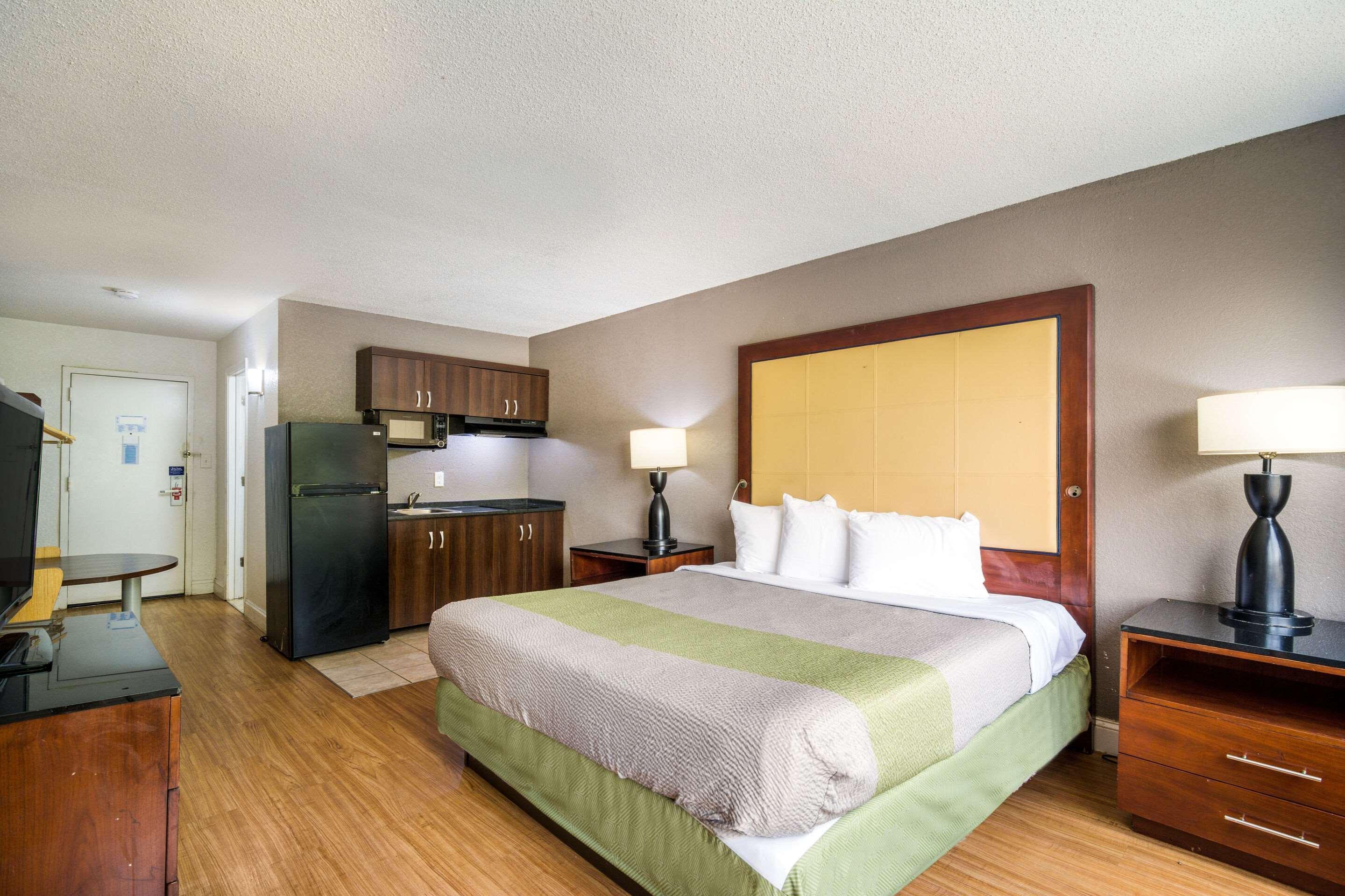 Econo Lodge Airport Near Billy Graham Parkway 夏洛特 外观 照片