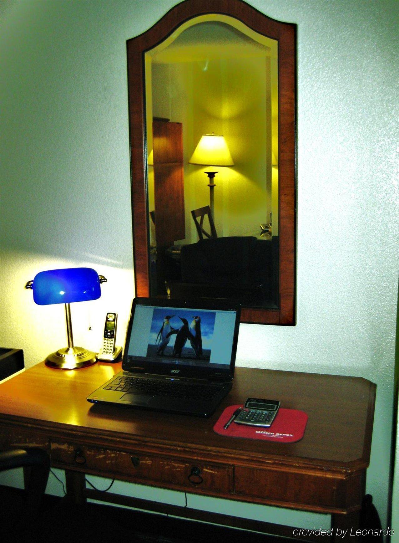 Econo Lodge Airport Near Billy Graham Parkway 夏洛特 客房 照片